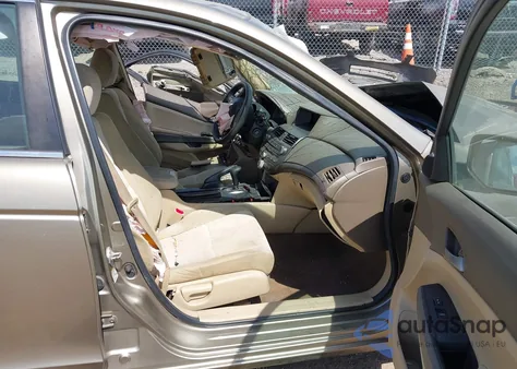 2010 Honda Accord 2.4 Lx-P z USA, uszkodzony, nr VIN 1HGCP2F41AA031639